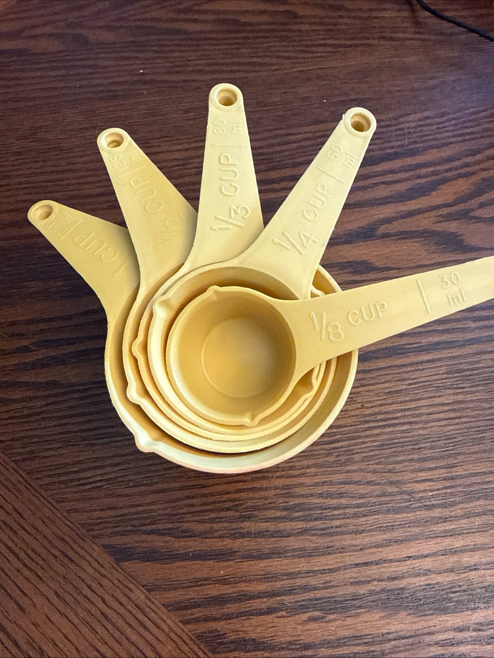 Vintage Harvest Gold Foley Measuring Cups Plastic Baking Set Cooking Set Of 5